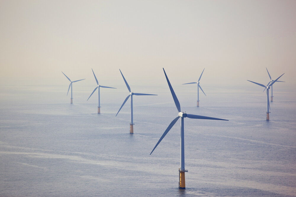 Energy Policy Uncertainty Threatens New England E-Commerce Infrastructure | 704MW Wind Project Litigation Signals Electricity Cost Volatility
