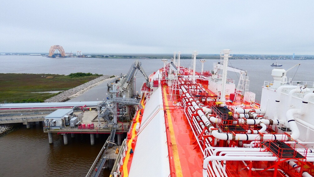 Cheniere Orders LNG Expansion Equipment Ahead of Planned FID